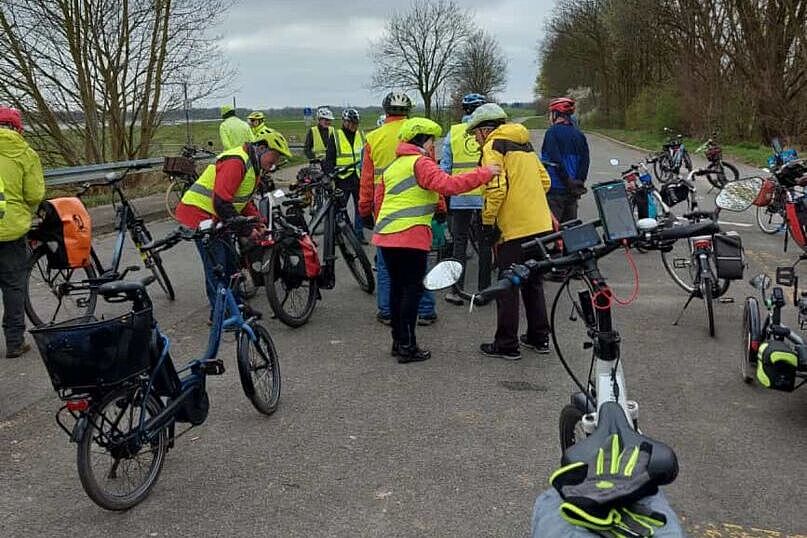 Erster Sammelpunkt an der Rheinbrücke