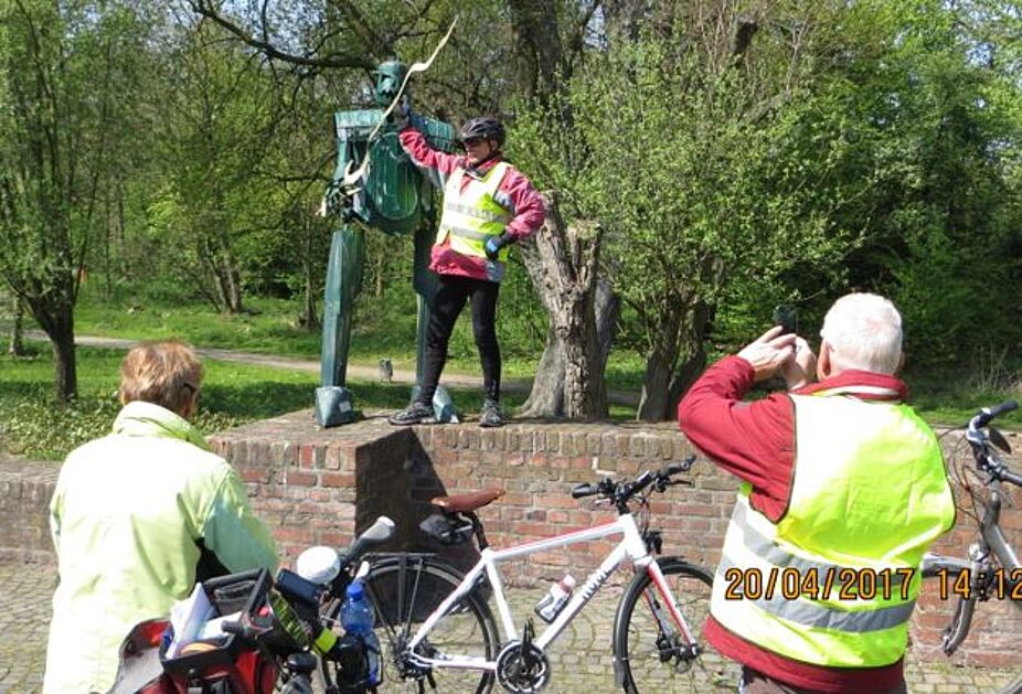 Wer ist der Held auf dem Foto #Rätsel