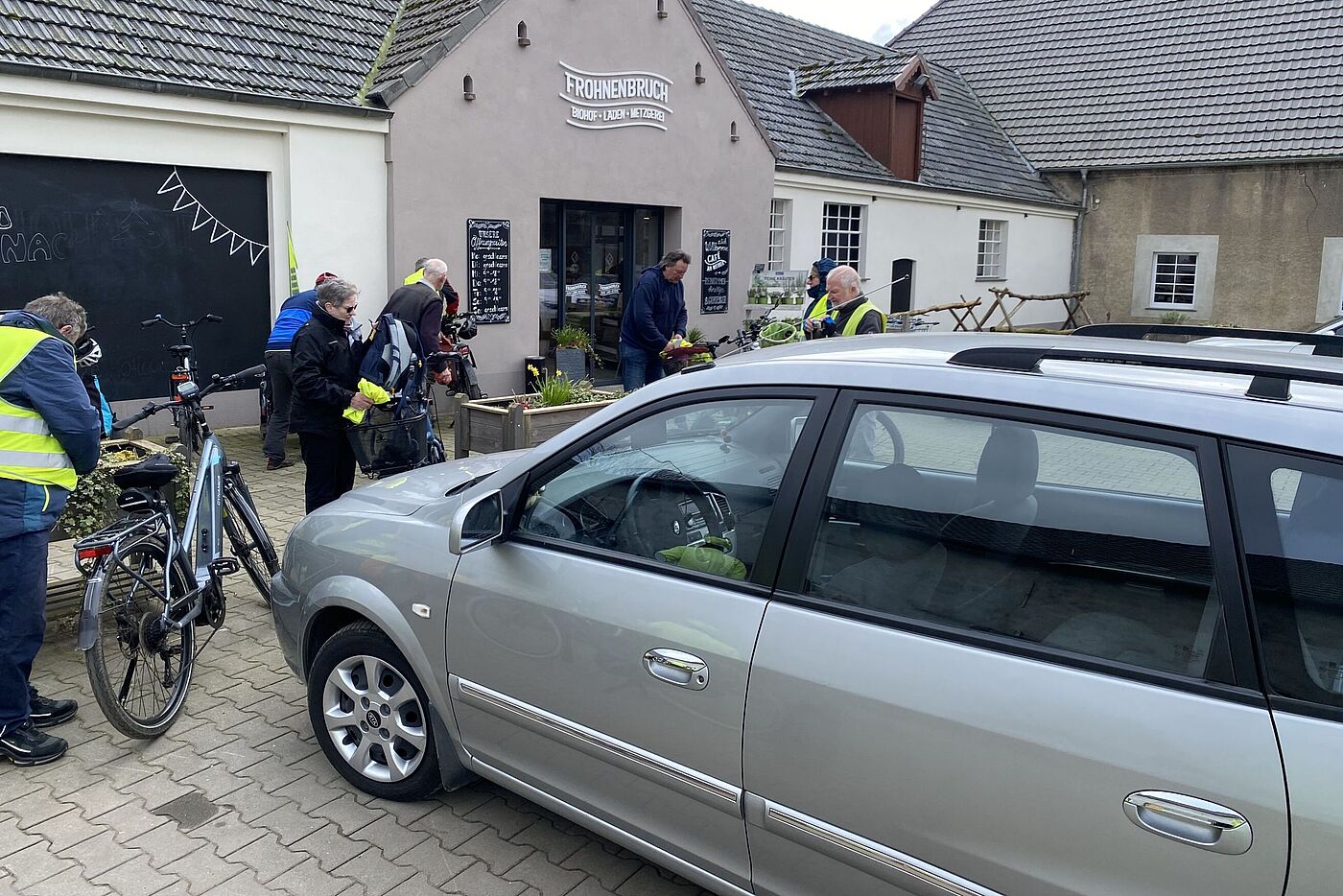Ankunft am Hof Frohnenbruch