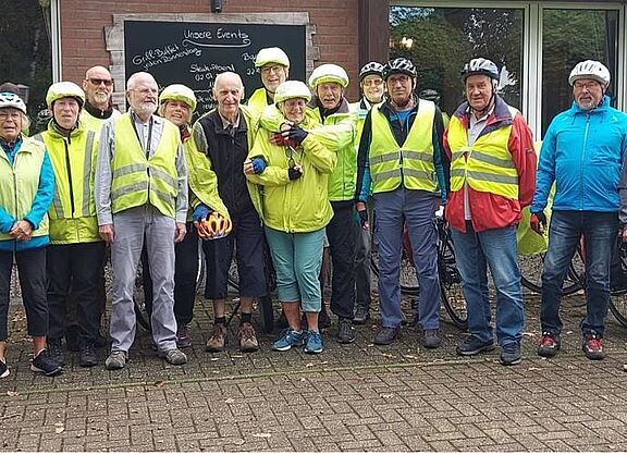 Gruppenbild mit Damen nach der Pause