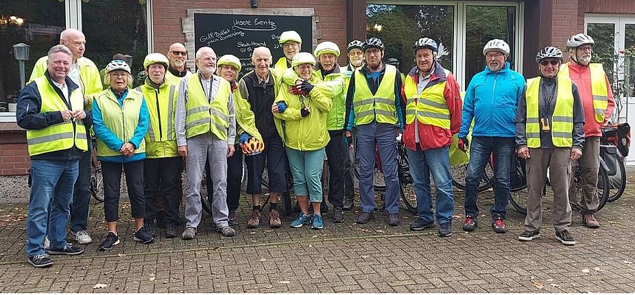 Gruppenbild mit Damen nach der Pause