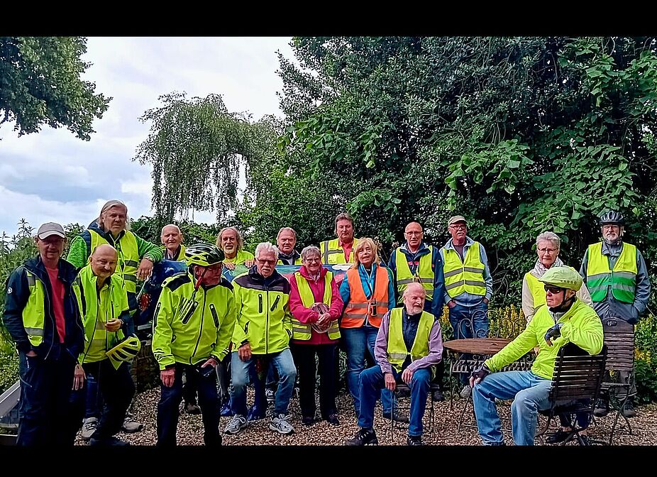 KW23-25_ab01_Hufschen_Henn_Uedemerbruch KW23-25_ab01_Hufschen_Henn_Uedemerbruch