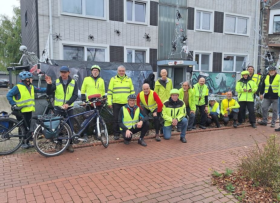 KW44-24 Titelbild KW44-24 Titelbild