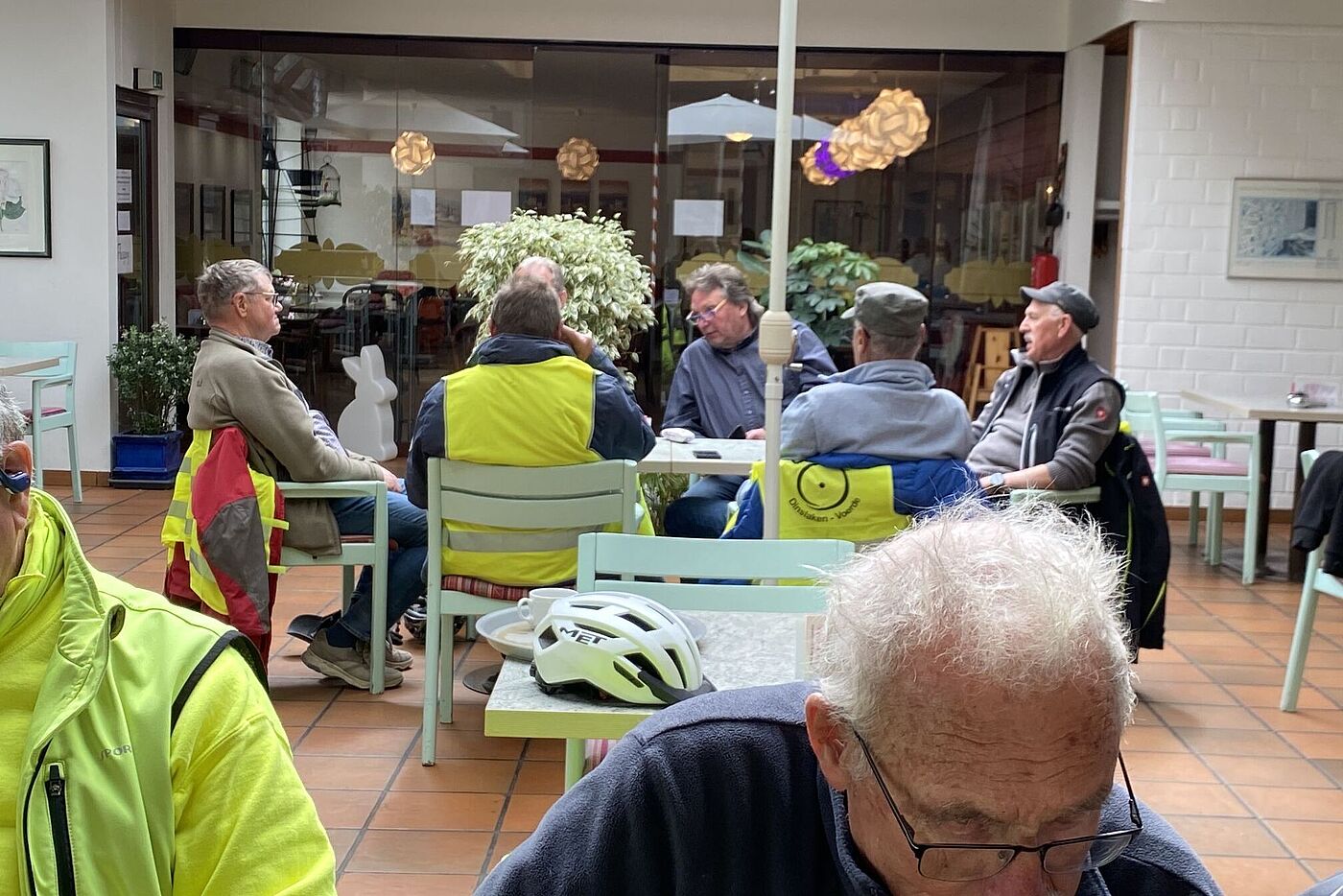 KW15-25_wb14_Oberhausen_Cafe-Bauer