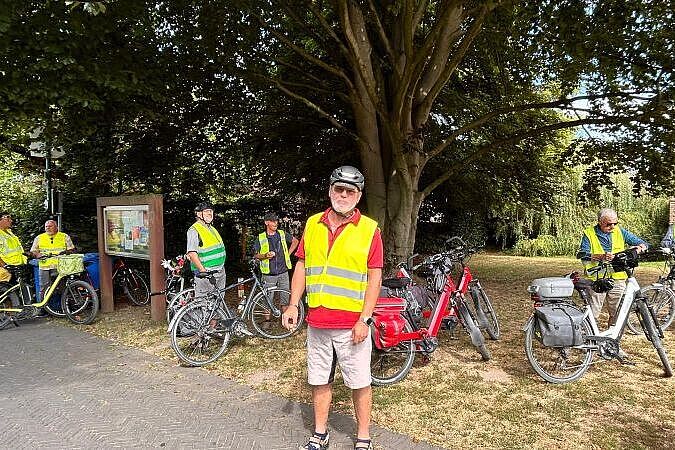 KW34-25_ek16_Hagemanns_Hofcafe_Bruenen