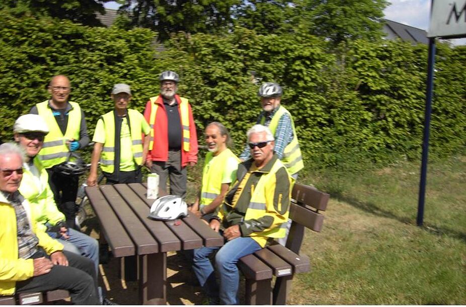 Gruppenbild ohne Dame