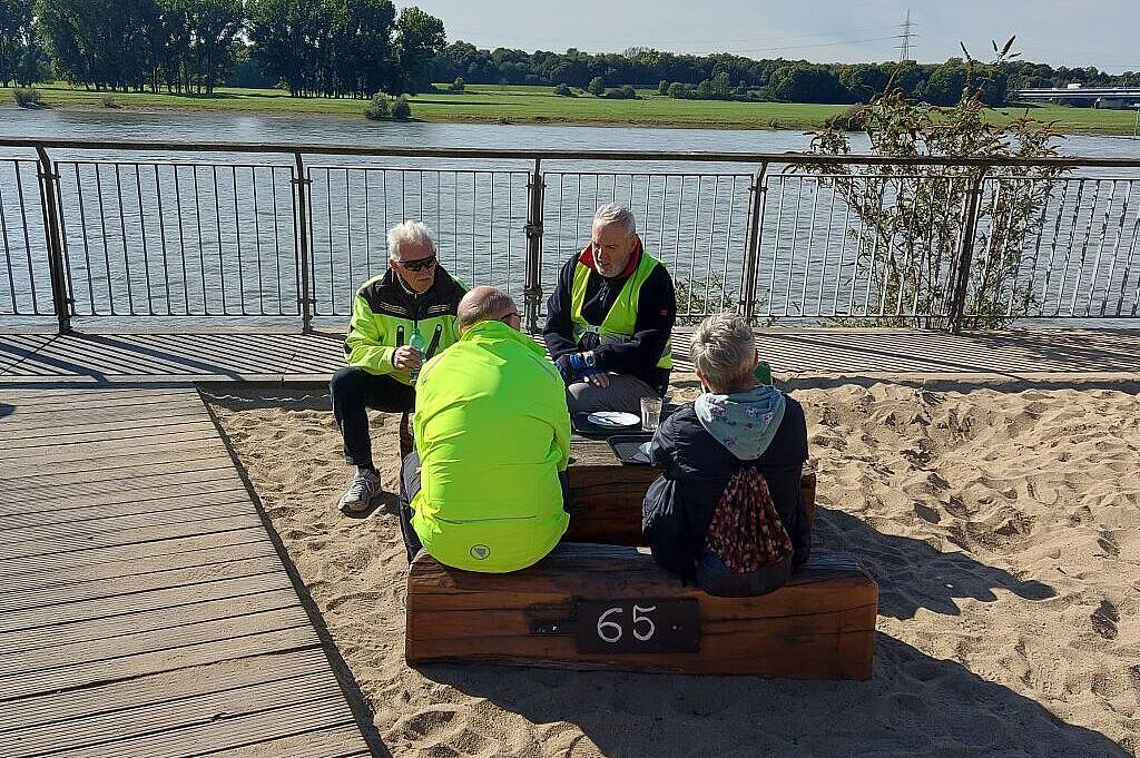 KW40-25_hr10_Rheinpark-Ziegenpeter