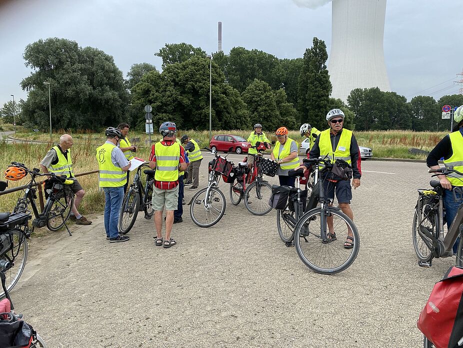 Walsum-Wir warten hier auf die Fähre Walsum-Wir warten hier auf die Fähre