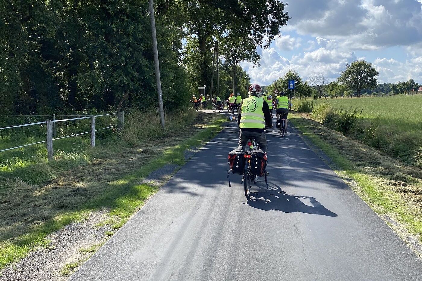 Durch Wälder und Fluren ging es voran B