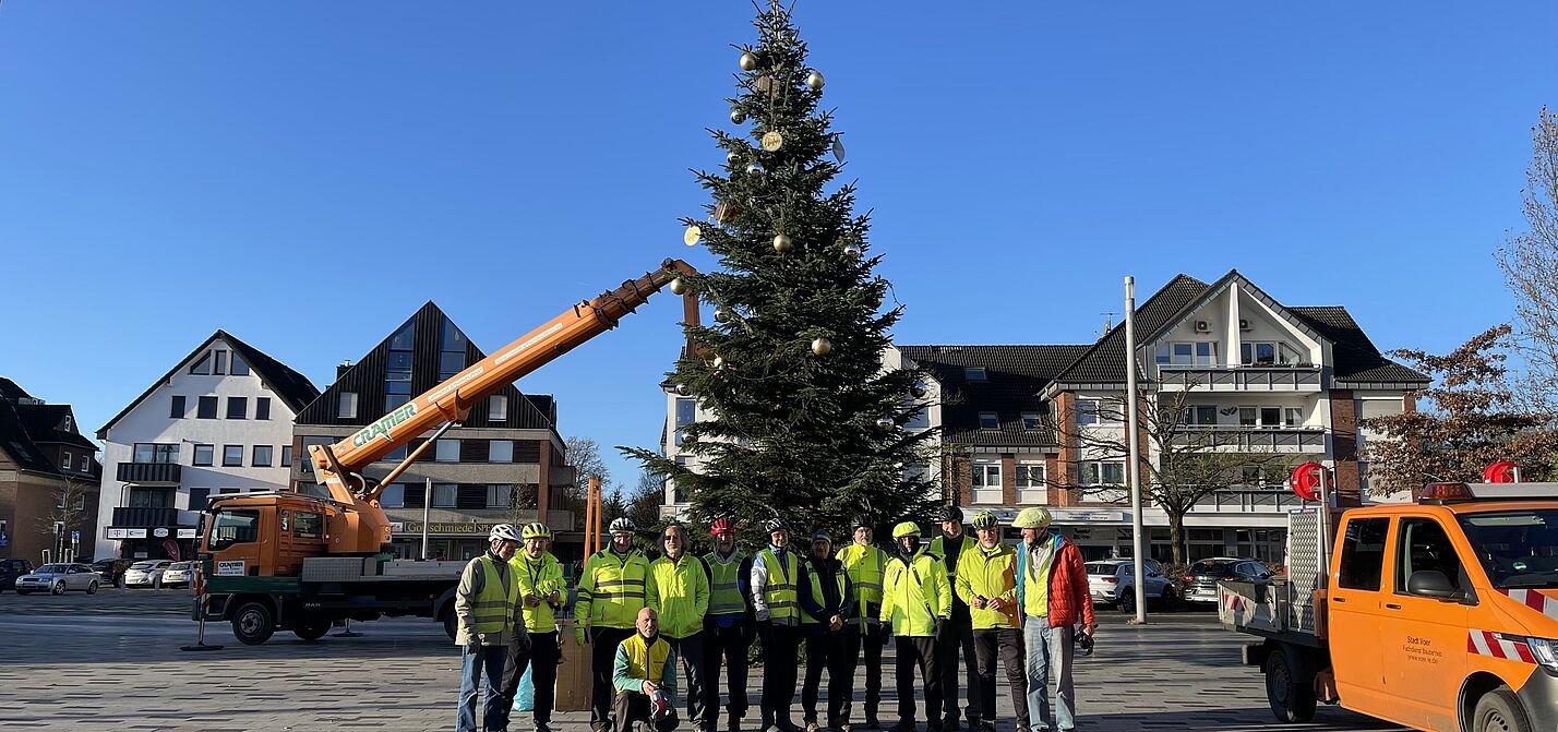 KW48-24 HDH04 Weihnachtsmarkt am Centro Gruppe01