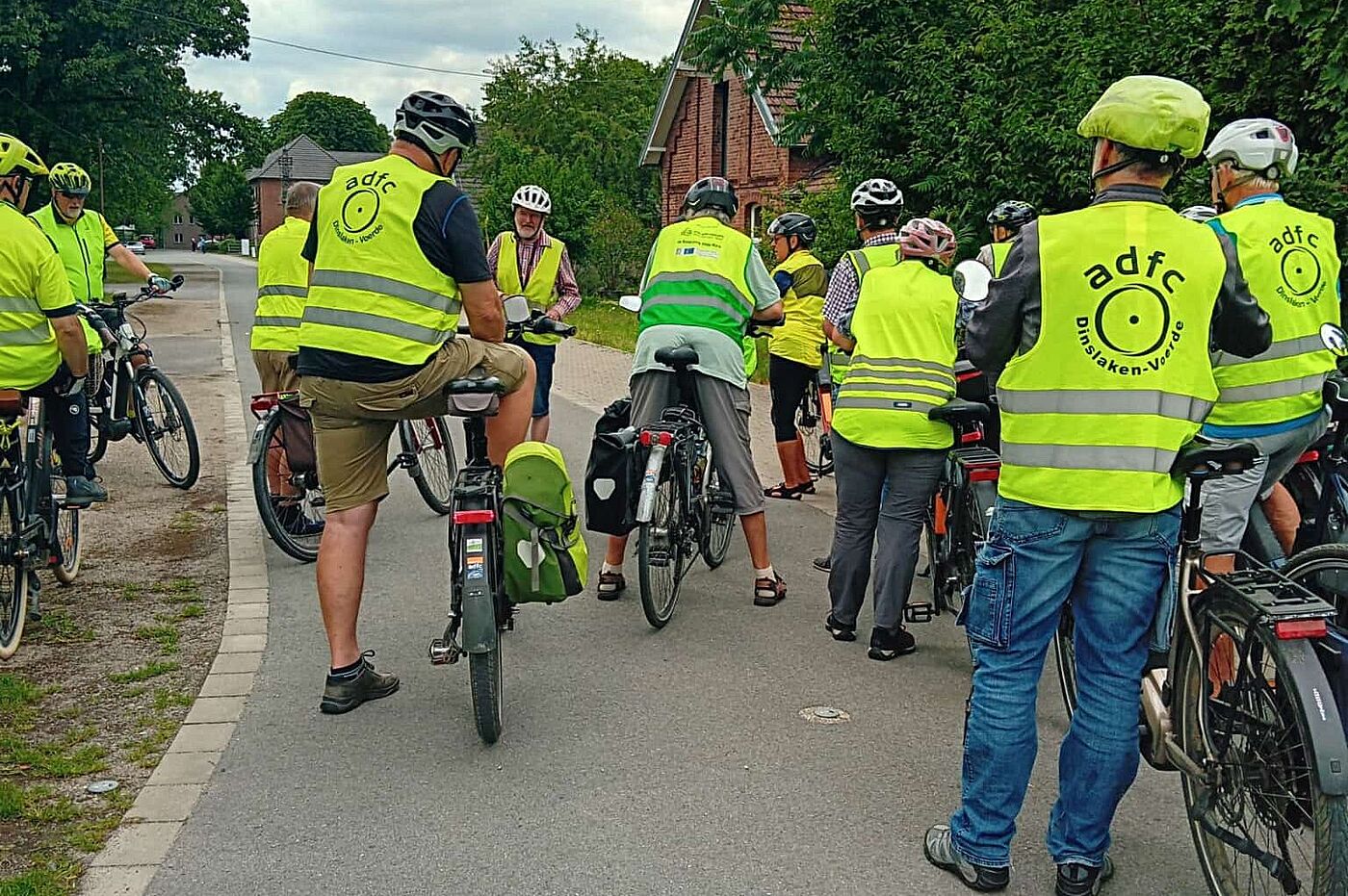 KW29-25_ab01_Tesings-Hof_und_Luelerheim