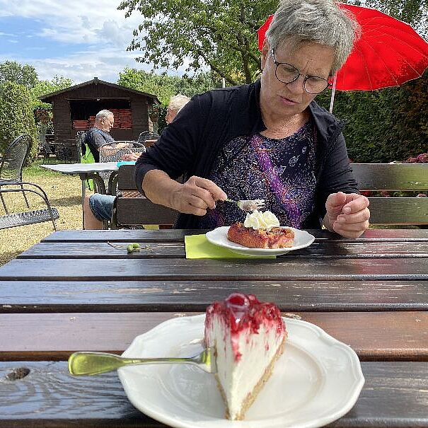 KW32-26_Hagemanns_Hofcafe_wb11