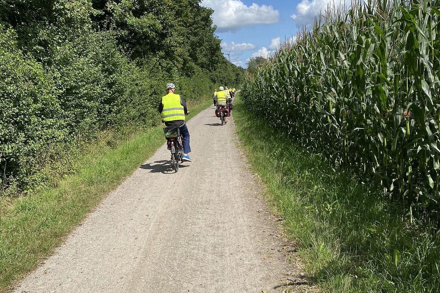 Durch Wälder und Fluren ging es voran A