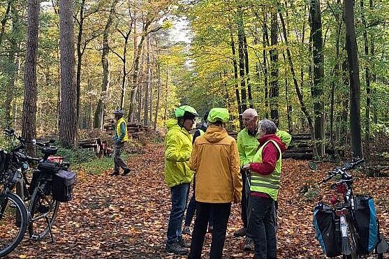 KW43-25_ck02_Rund_um_Dinslaken