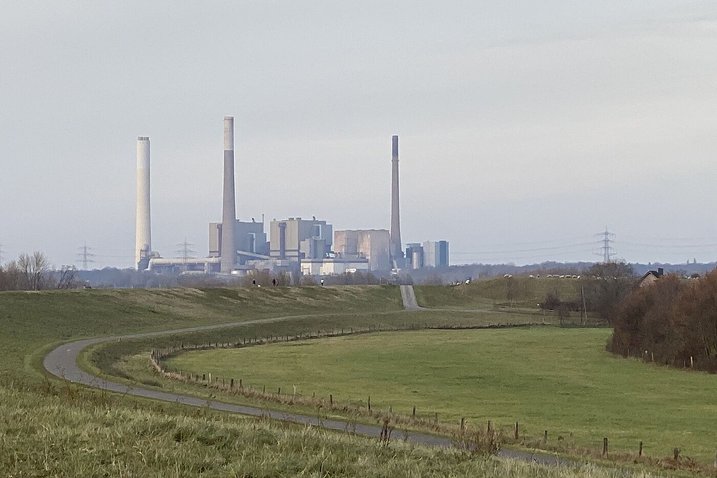 Das Voerder Kraftwerk-jetzt ohne Kühlturm