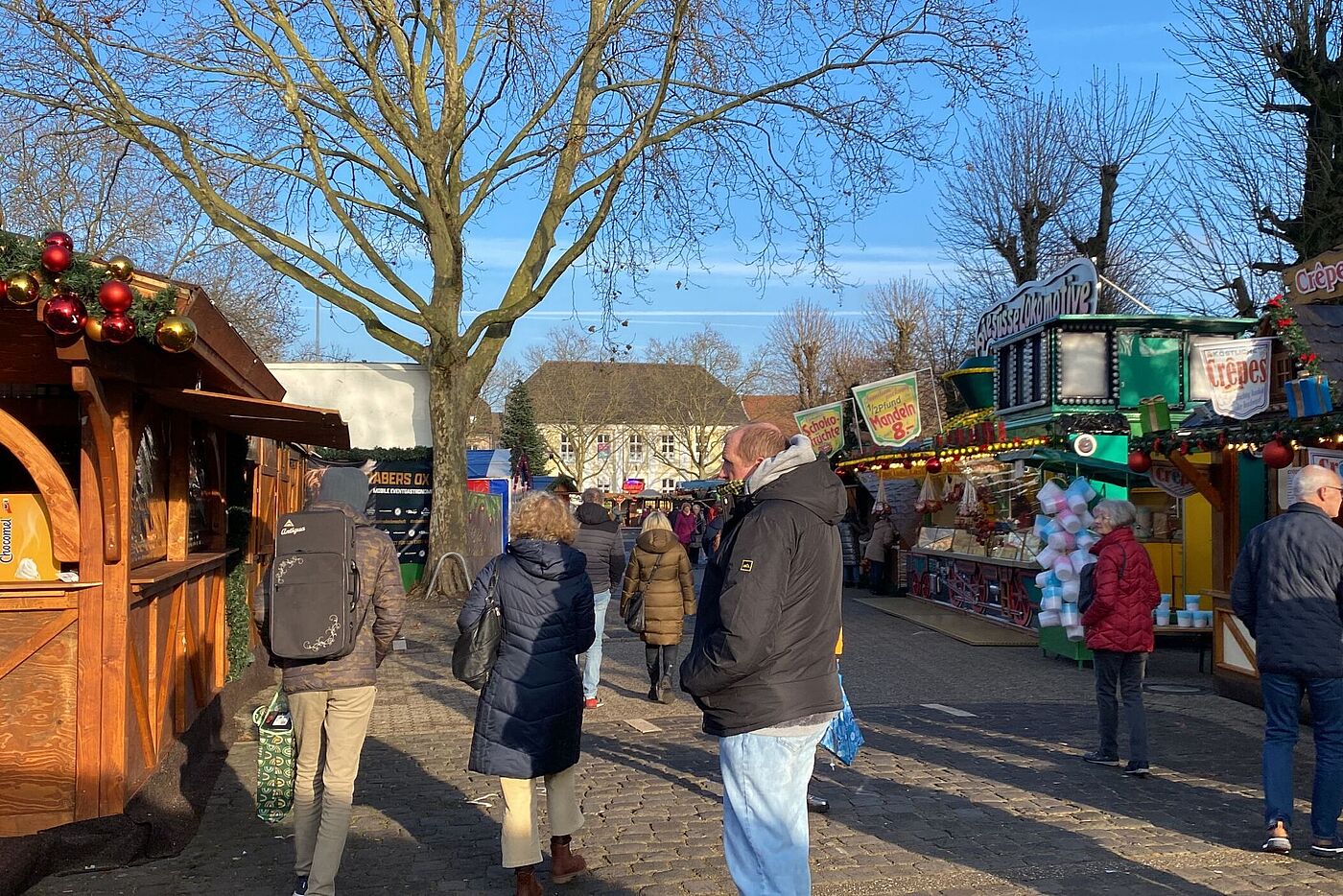 Auf dem Moerser Weihnachtsmarkt angekommen