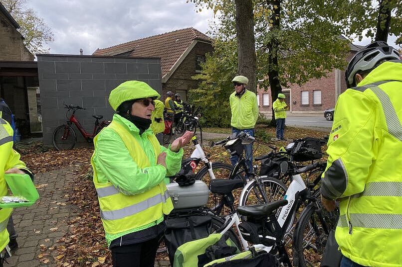 KW44-25_wb09_Rund_um_Wesel