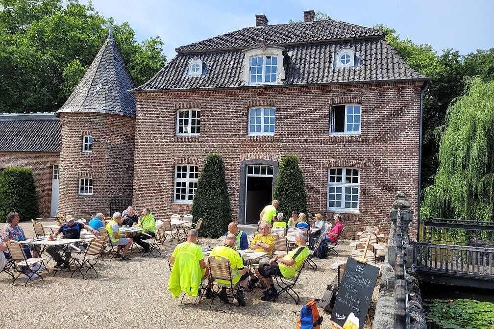 KW32-25_hh10_Wasserburg-Anholt