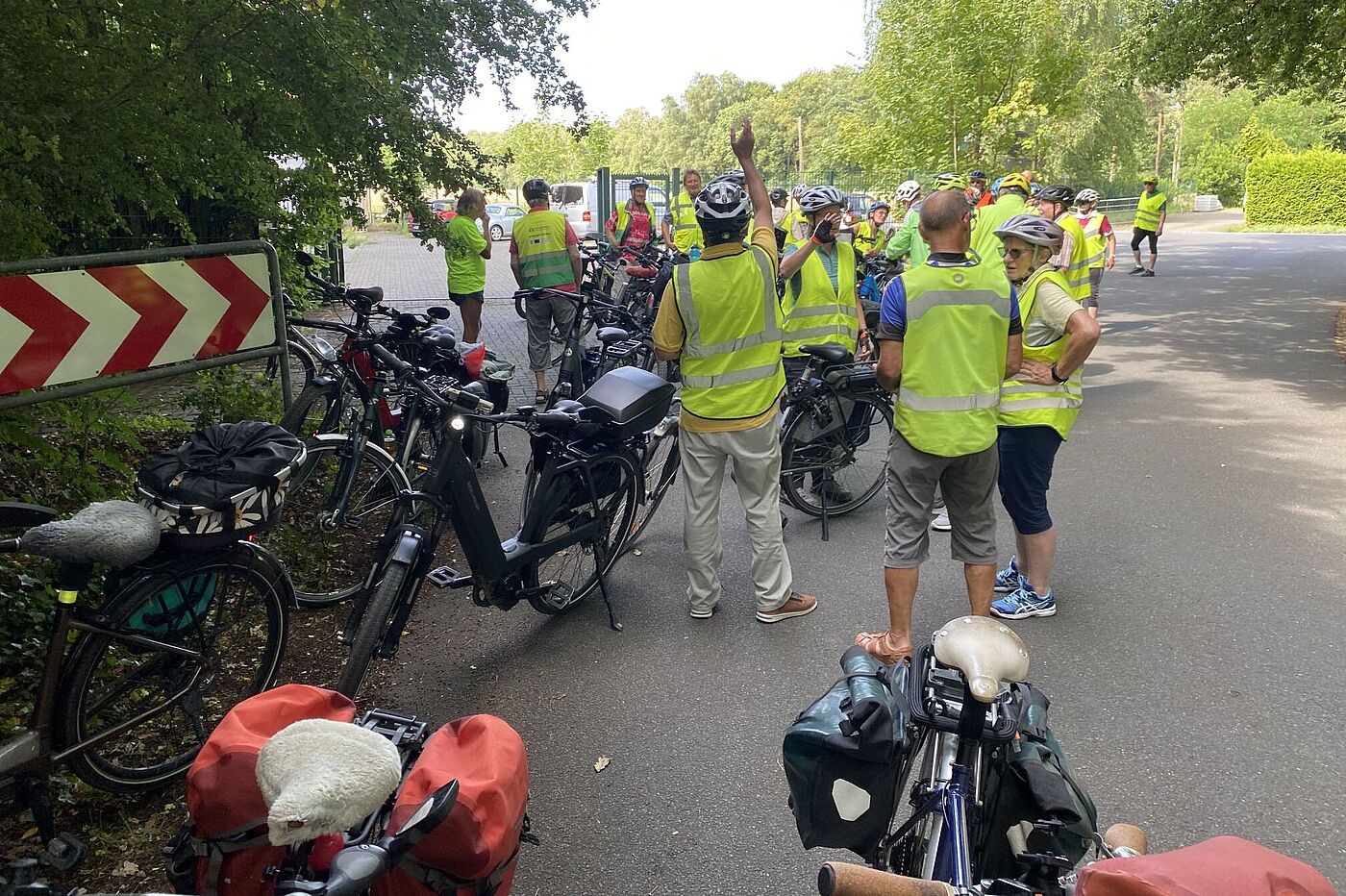 KW28-25_wb01_Zur_Eisdiele_nach_Dorsten