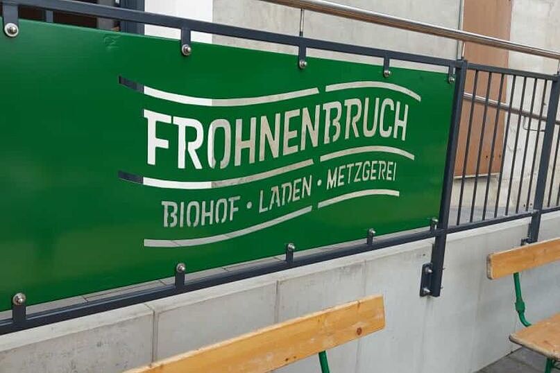 Ankunft am Hof Frohnenbruch