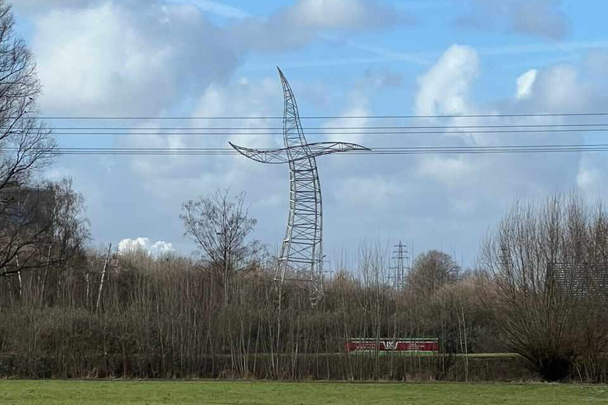 Kunst am Strommast