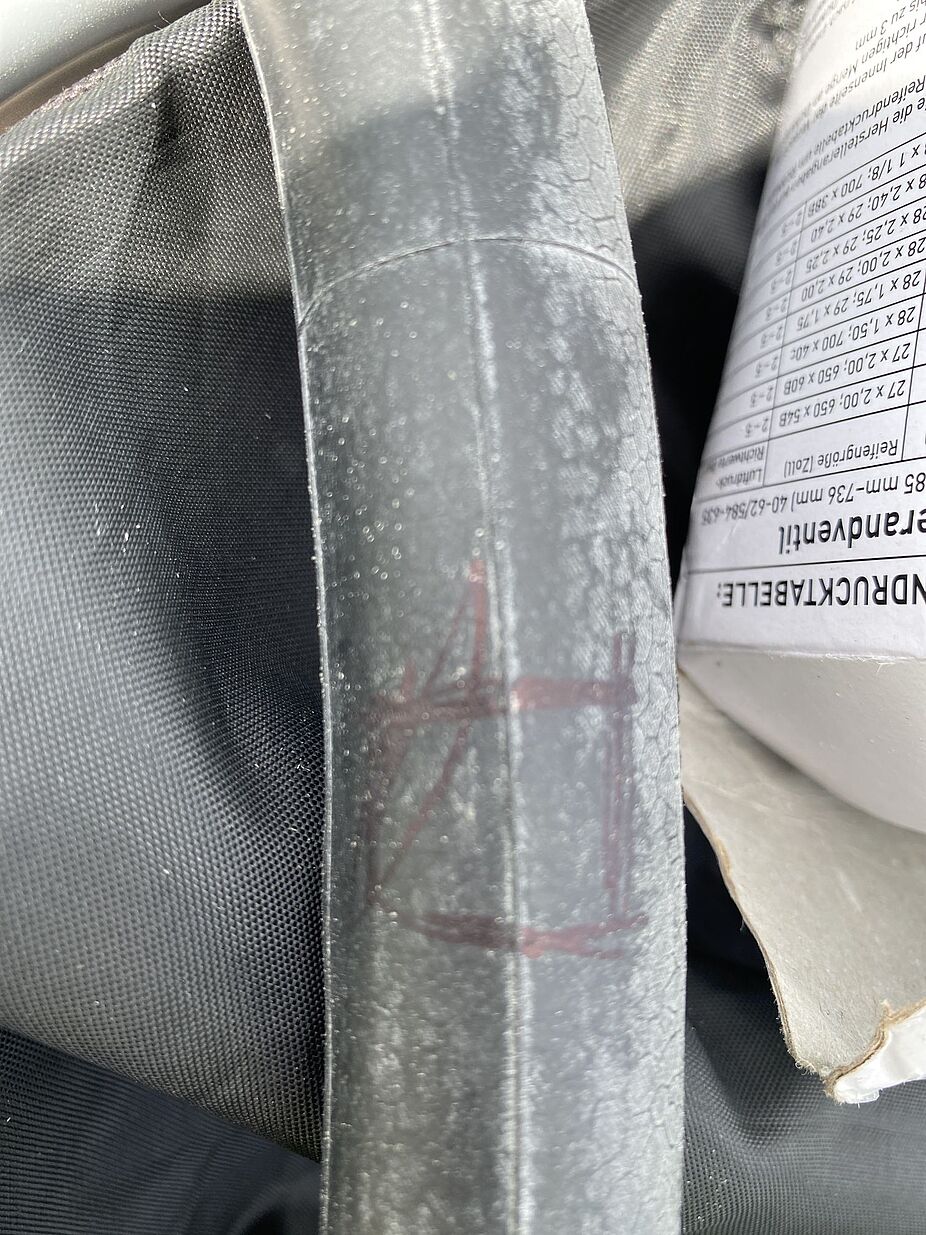 KW32 Erle 19 Eine Reifenpanne gehört zum guten Ton Eine Reifenpanne gehört zum guten Ton