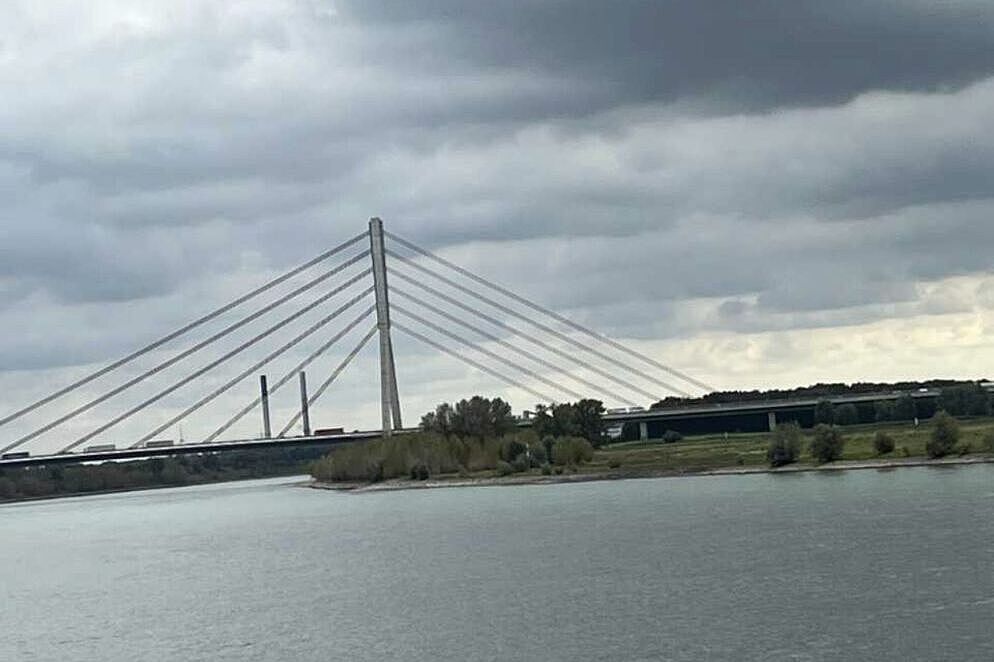 Die Rheinbrücke kommt in Sicht