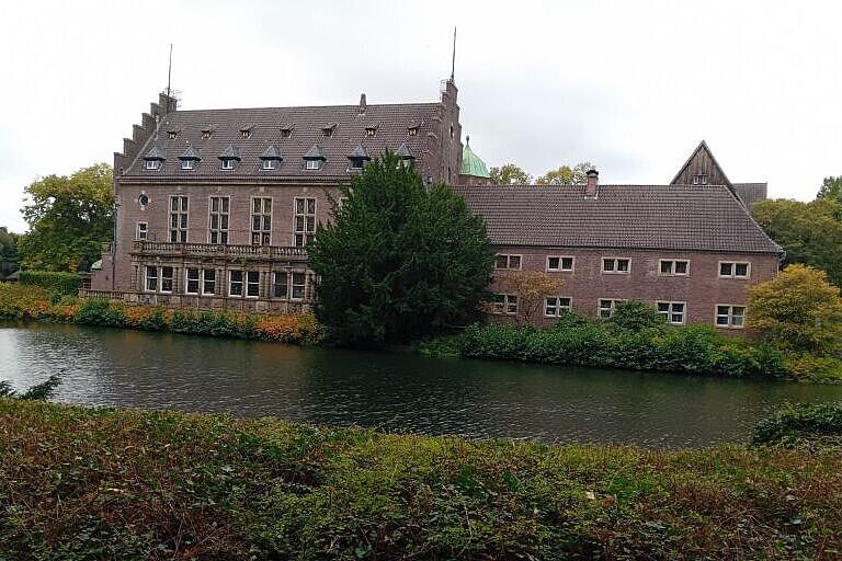 KW38-25_ab05_Schloss_Wittringen