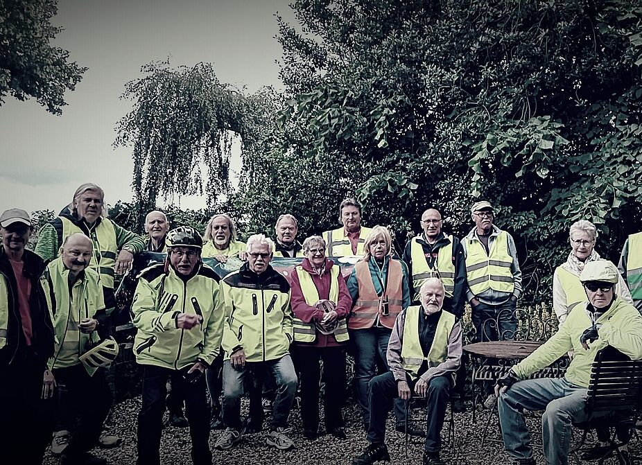 KW23-25_ab02_Hufschen_Henn_Uedemerbruch KW23-25_ab02_Hufschen_Henn_Uedemerbruch