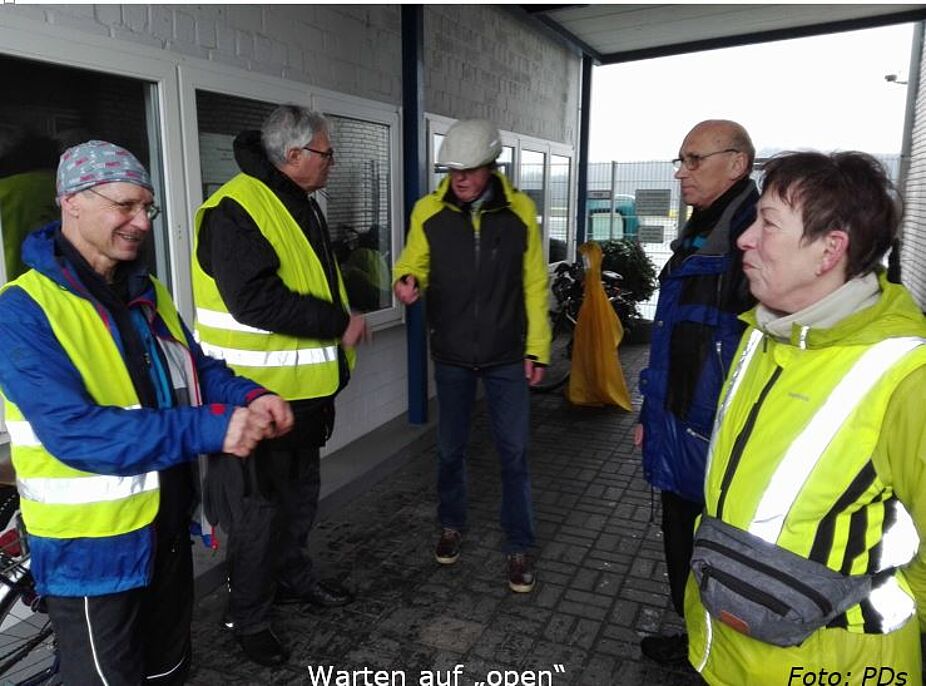 Warten bis zur Öffnung