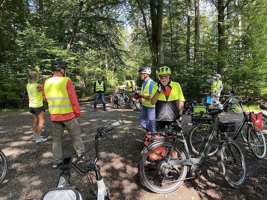 KW32 Erle 06 Eine Pause im Wald Eine Pause im Wald