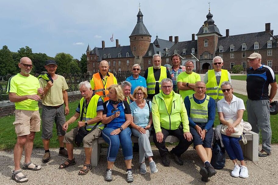 KW32-25_hr14_Wasserburg-Anholt