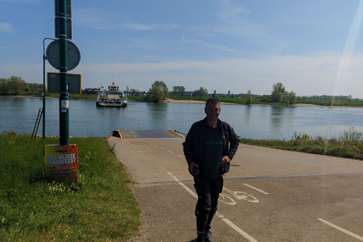 Fähre bei Wijk bij Duurstede über die Lek